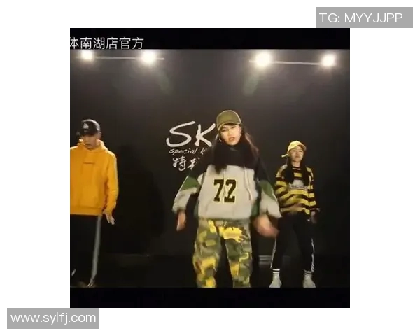 武汉街舞队的个人能力提升与团队协作的完美结合探讨 武汉街舞队的个人能力提升与团队协作的完美结合探讨